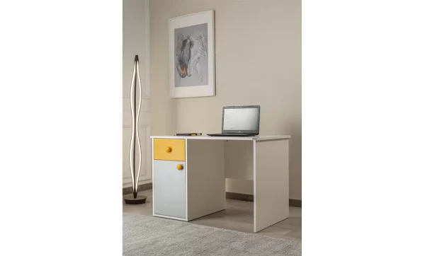 Capris-Desk_1800x1800 Capris-Desk_1800x1800
