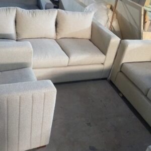 من تسليمات العملاء