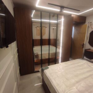 “كل قطعة بنسلمها… حكاية جودة وذوق.”