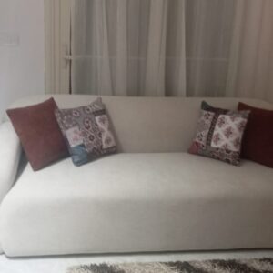 “اختارت صح؟ إحنا نوصلها لحد باب بيتك.”