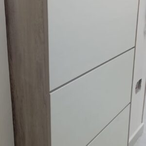 تسليم لوحده إعلان 😉